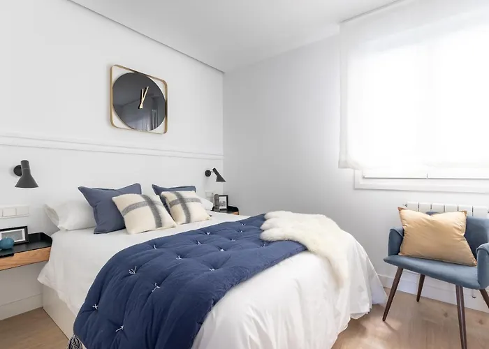 Sensations.old Town Exclusive Views&parking Apartment